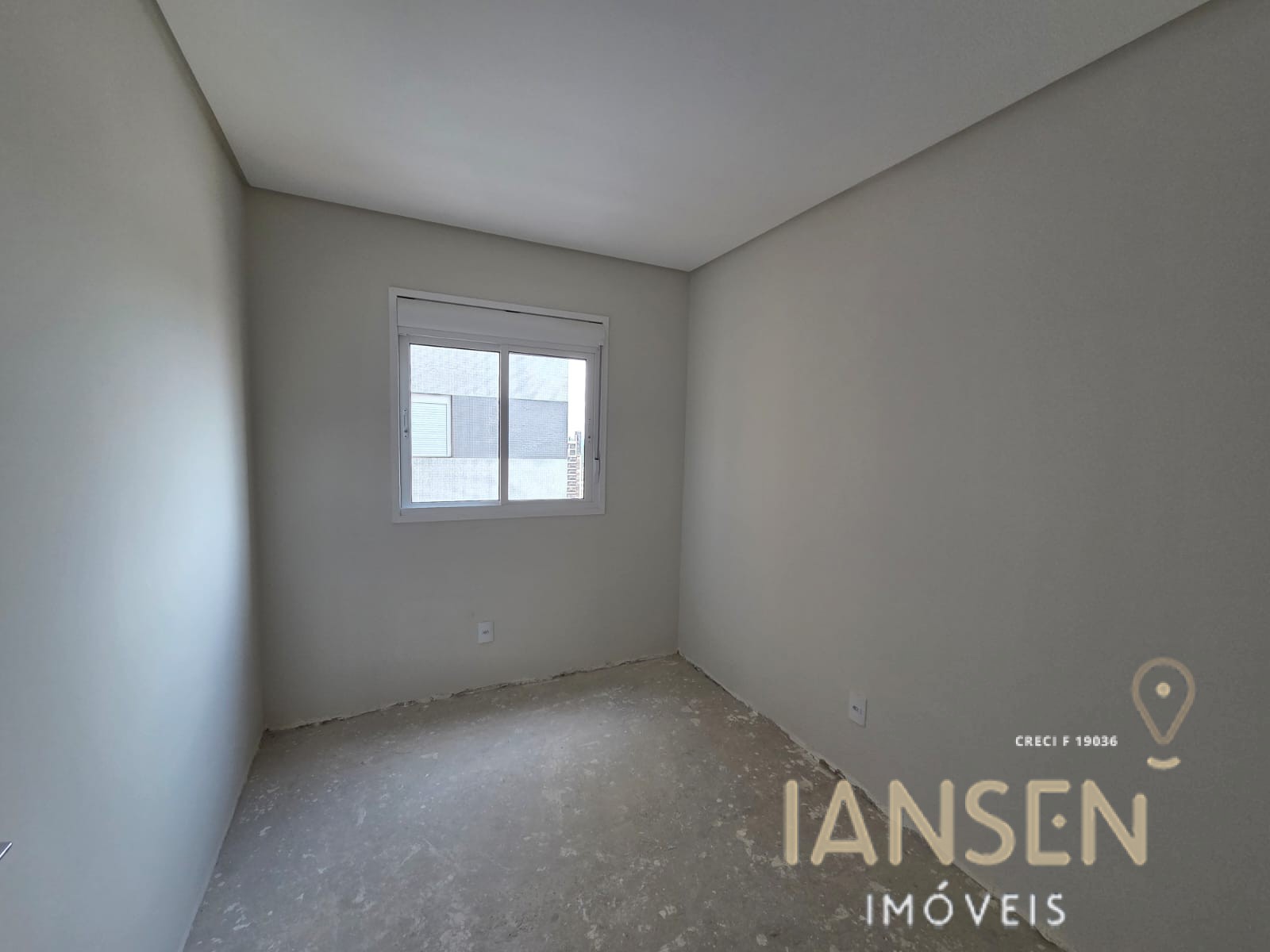 WhatsApp Image 2025-10-15 at 17.49.00 (1)