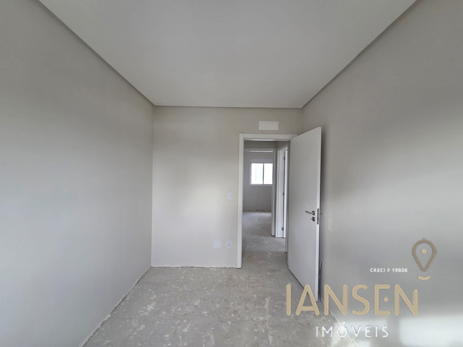 WhatsApp Image 2025-10-15 at 17.49.00