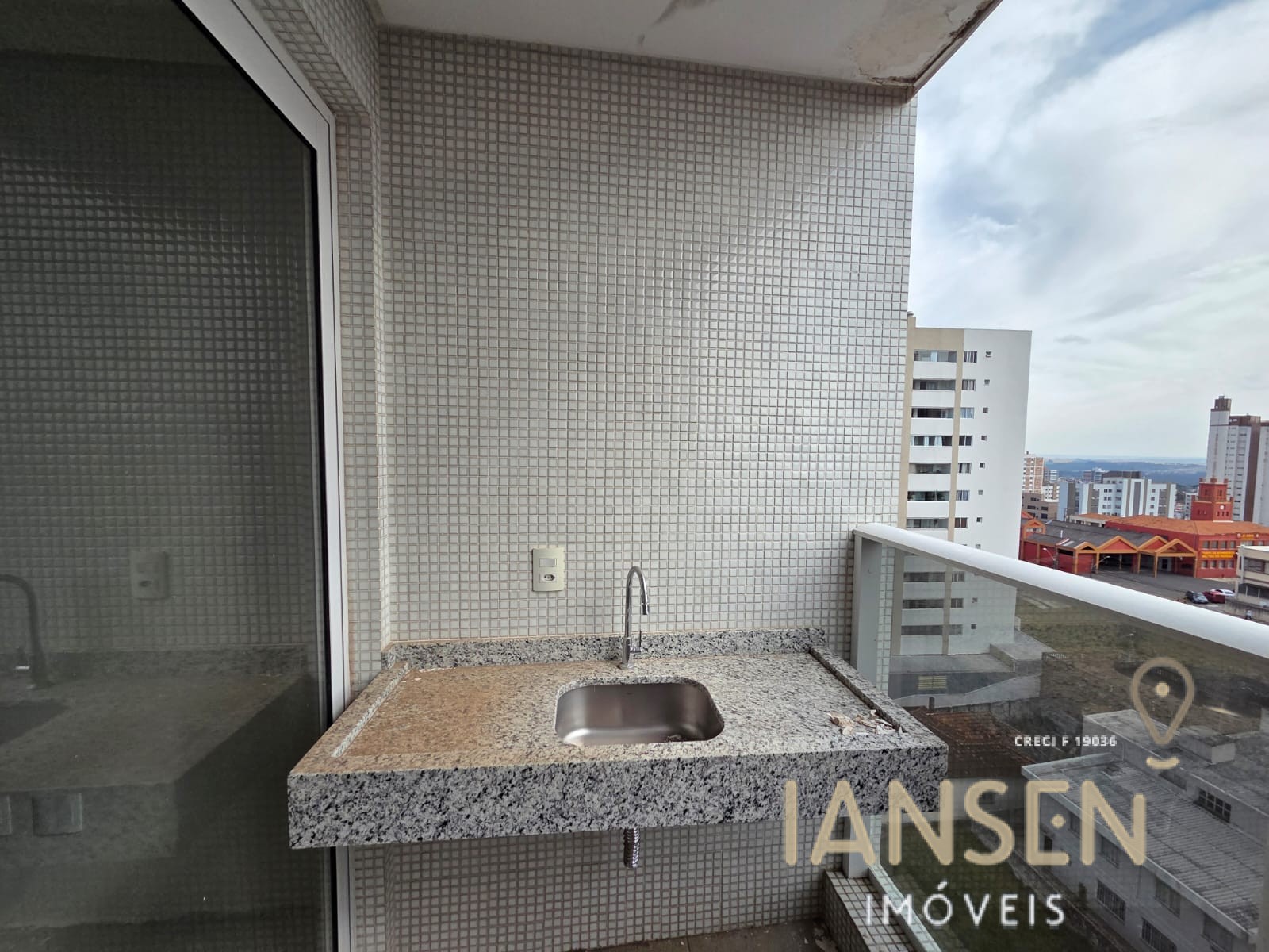 WhatsApp Image 2025-10-15 at 17.49.01 (1)