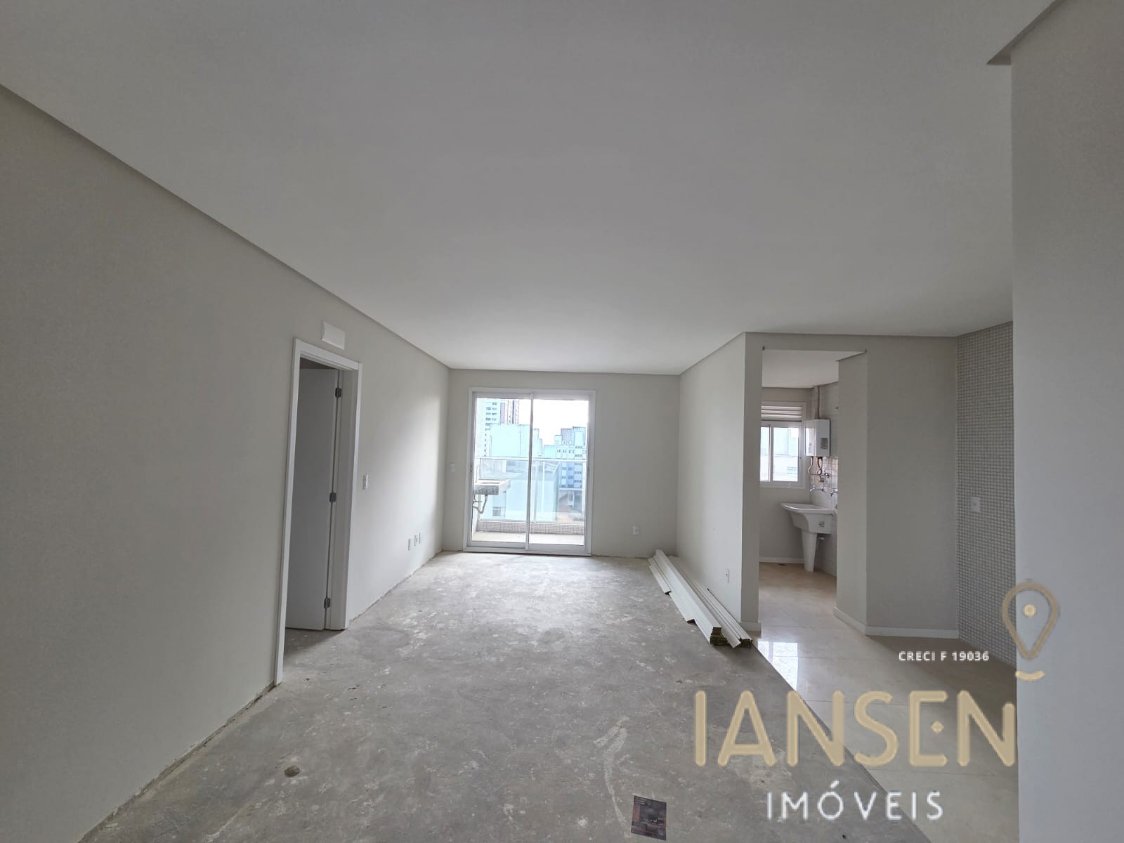 WhatsApp Image 2025-10-15 at 17.49.02 (1)