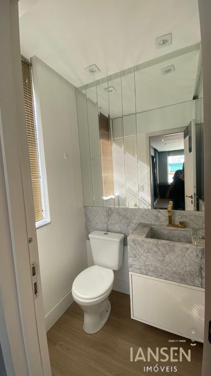 WhatsApp Image 2025-10-22 at 12.04.51 (1)