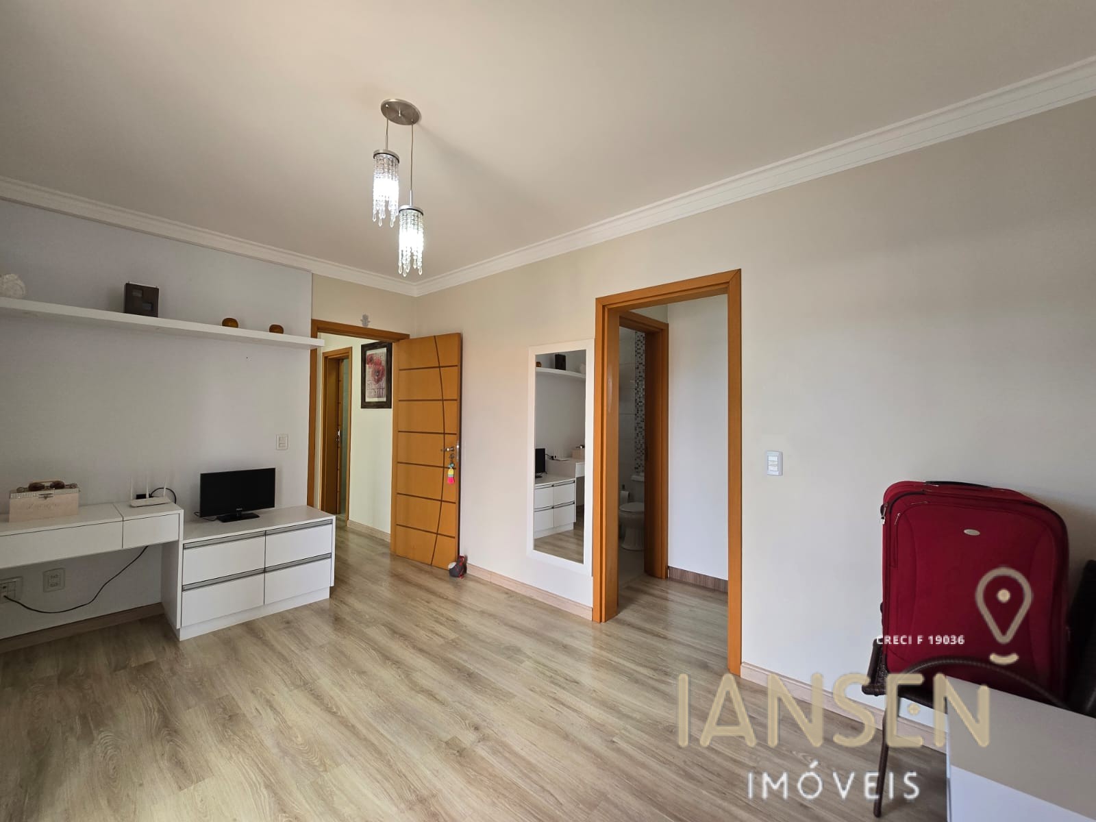 WhatsApp Image 2025-11-04 at 17.08.00 (2)