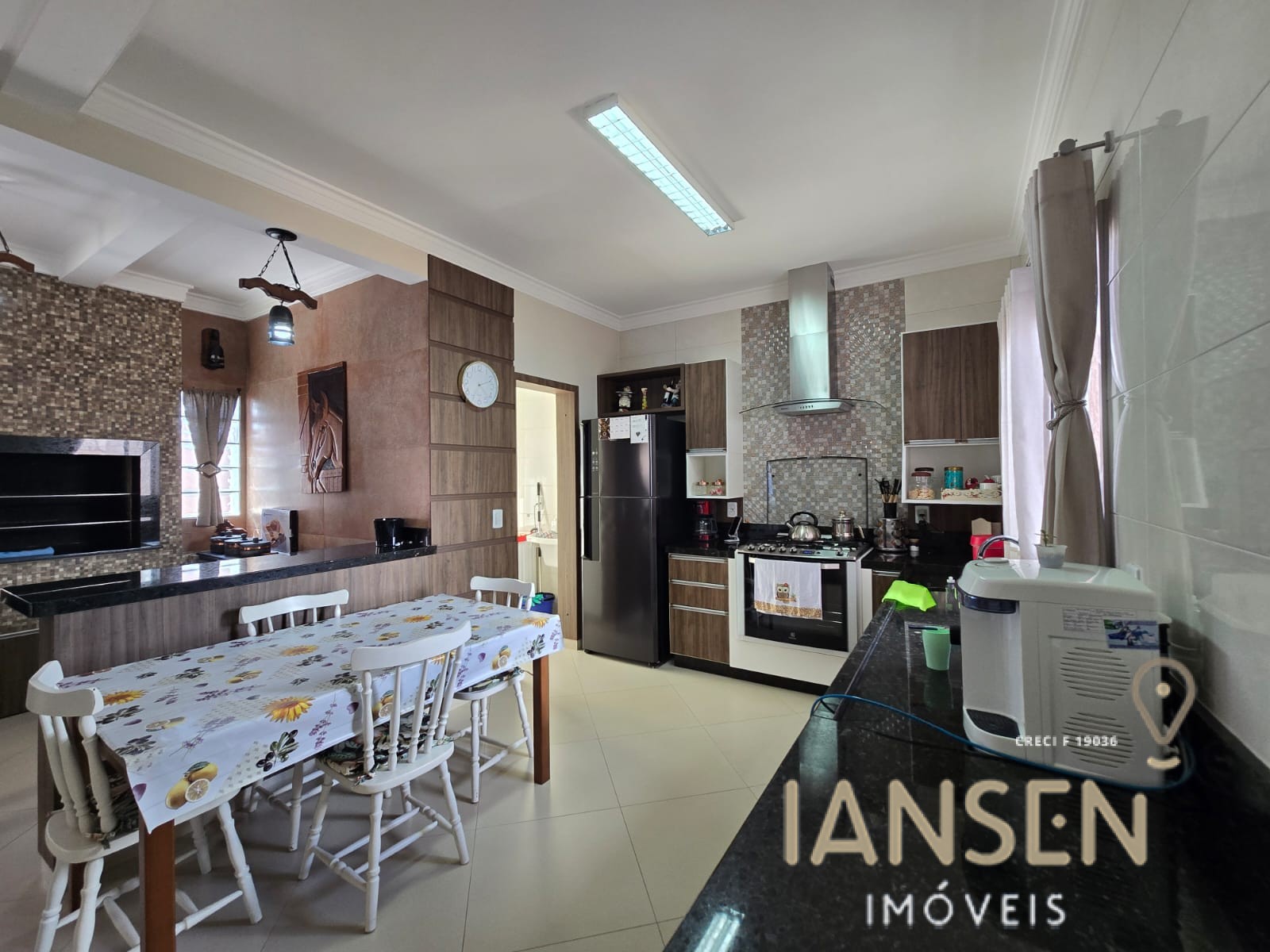 WhatsApp Image 2025-11-04 at 17.08.01 (2)