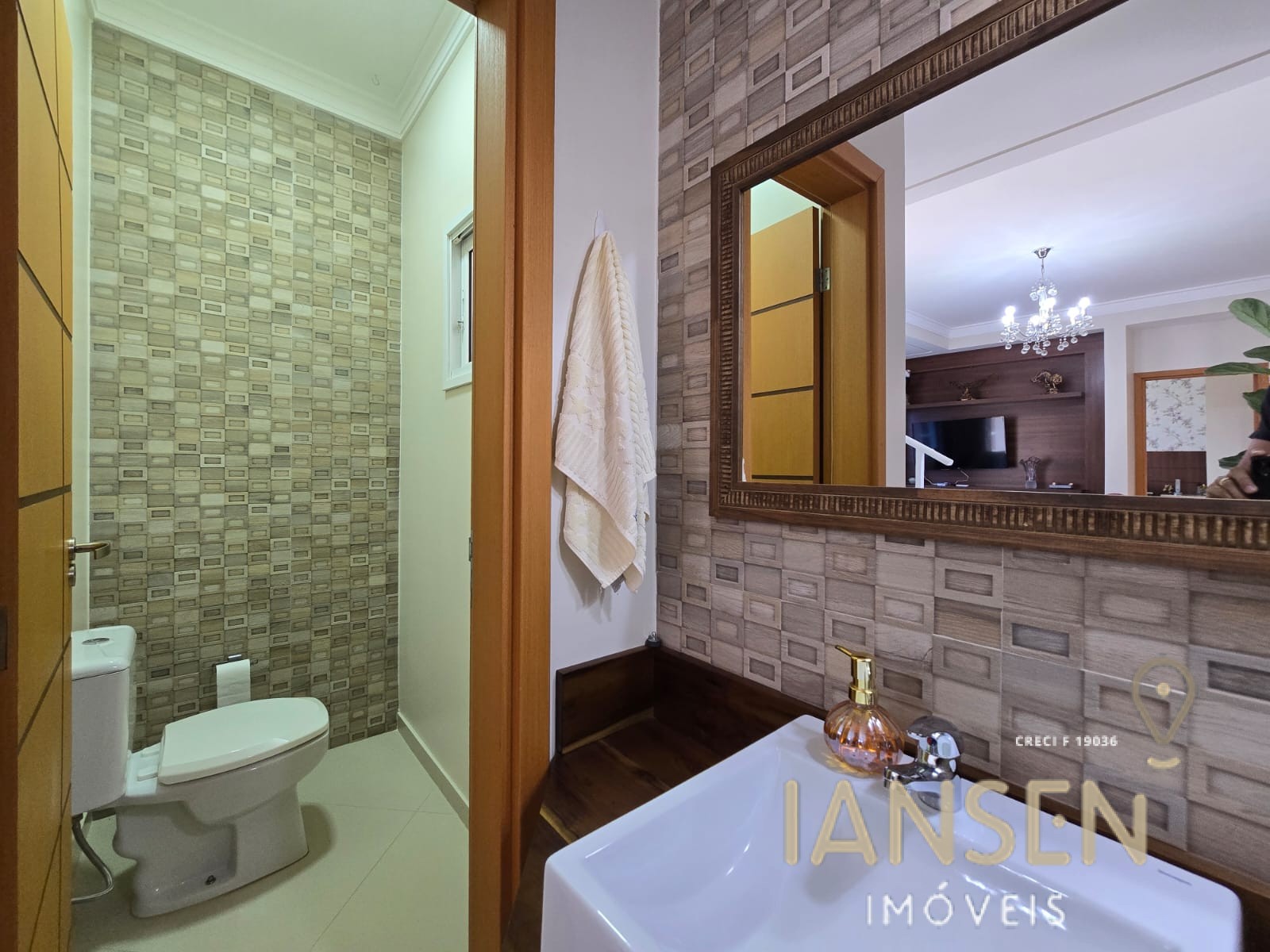 WhatsApp Image 2025-11-04 at 17.08.02 (2)